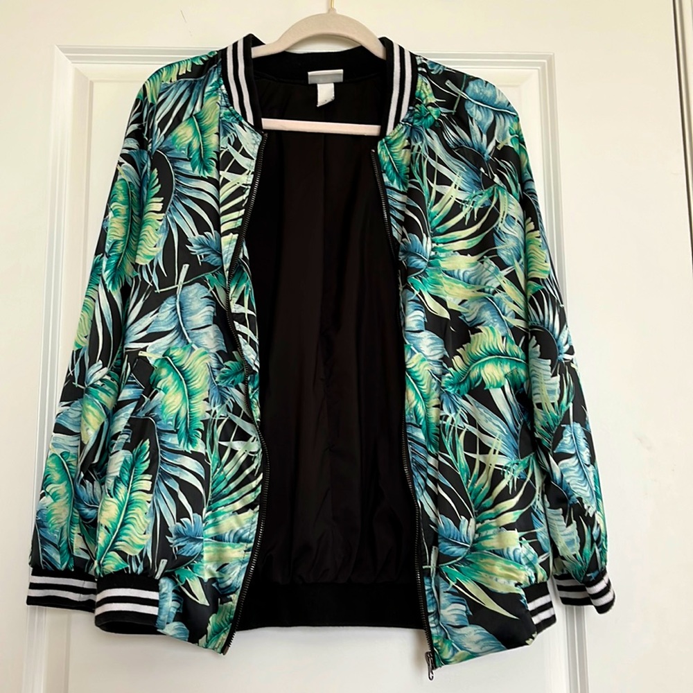 💥$5 FLASH SALE 💥
 Tropical palm bomber jacket